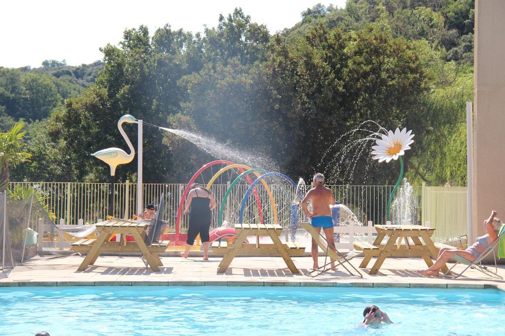 Отель Domaine Plein Sud Bruzac Экстерьер фото